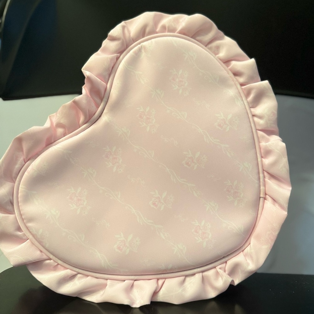 Stoney clover heart pouch
